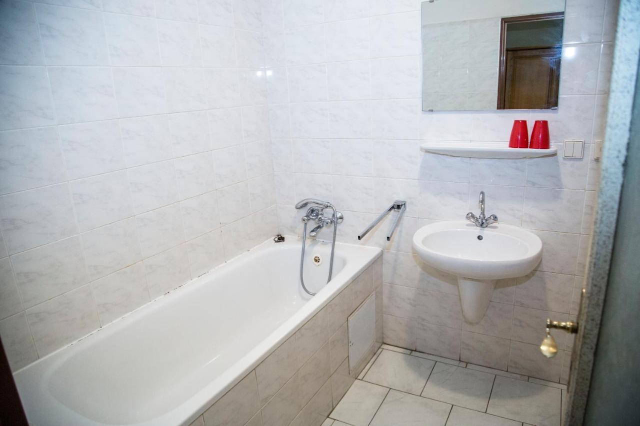 Hotel U Mesta Prahy Náchod Εξωτερικό φωτογραφία
